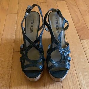 Moda- 9 - Black strappy platform sandals